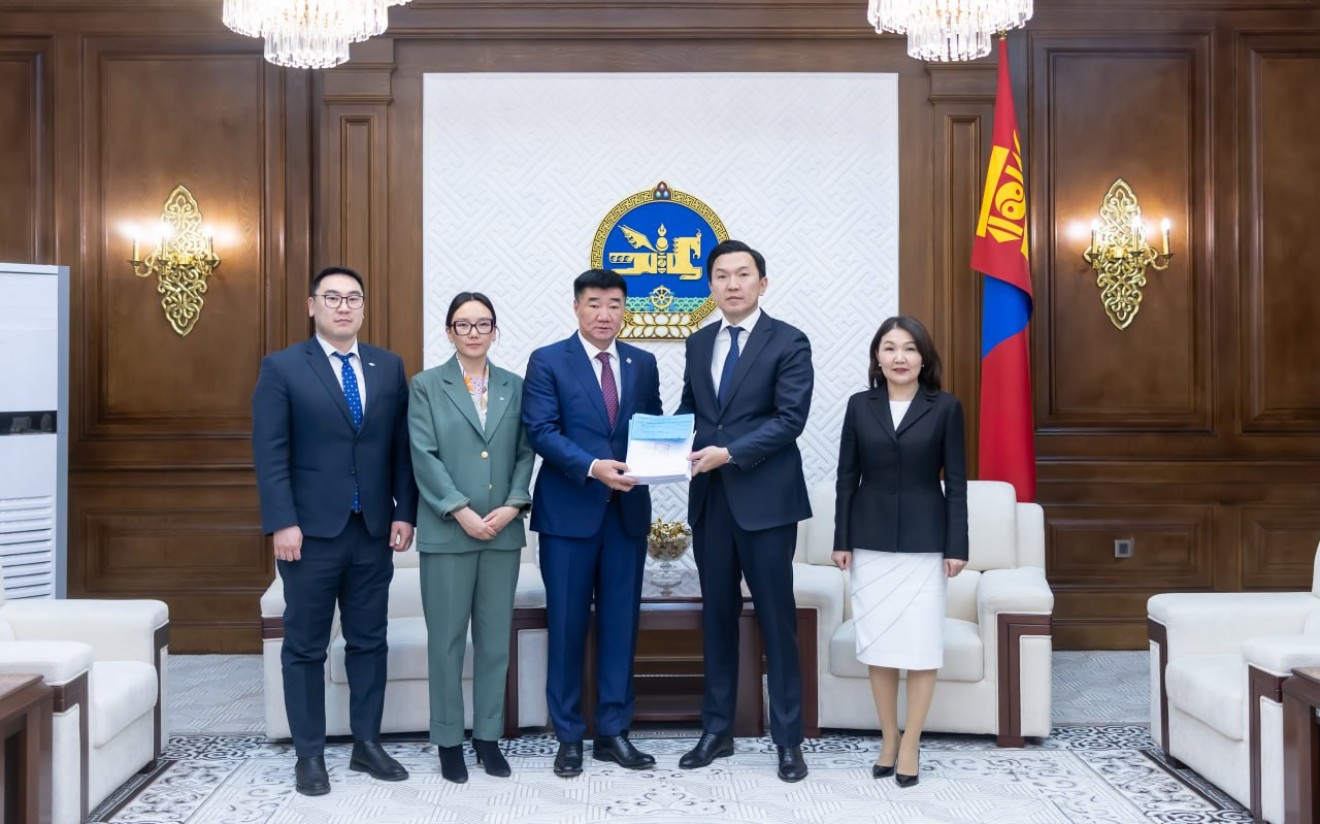 Татварын багц хуулийн төслийг өргөн мэдүүллээ