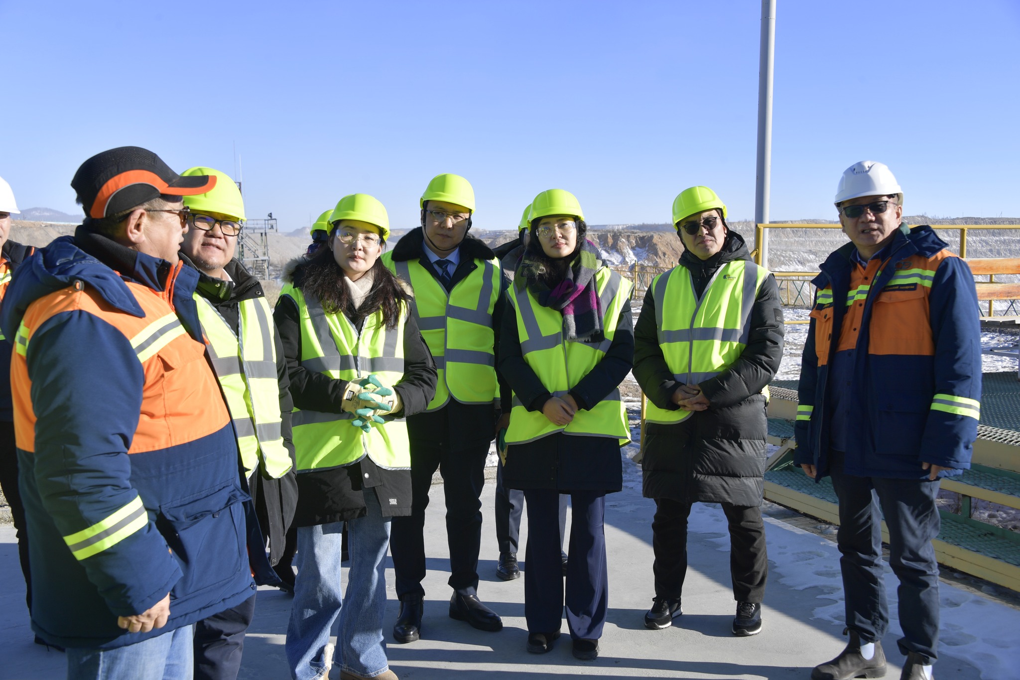 erdenet_mine_2511181