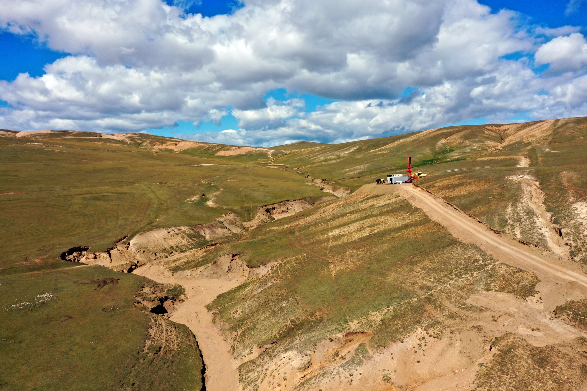 oyut_2509083
