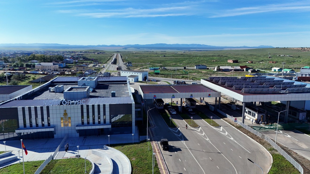 Алтанбулаг боомт өдөрт 600-800 мянган тээврийн хэрэгсэл нэвтрүүлэх боломжтой боллоо