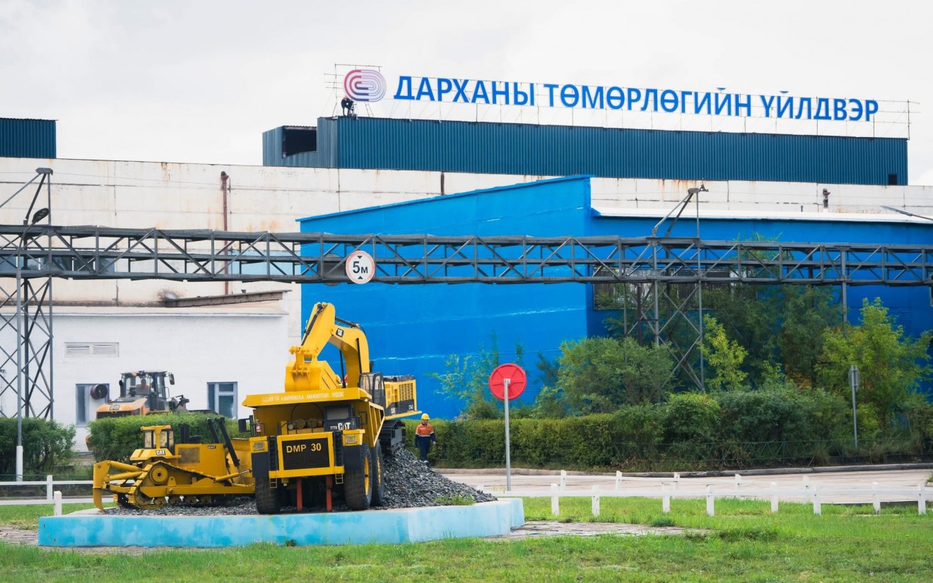 "Дархан төмөрлөгийн үйлдвэр"-ийн ашиг нэмэгдэж, үйлдвэрлэл өссөн хагас жил