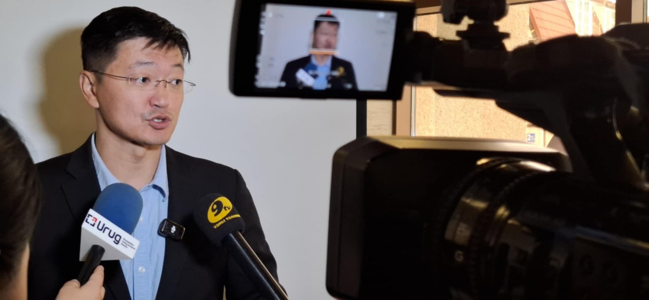 Б.Дөлгөөн: Эдийн засагт тодорхой бус, тогтворгүй байдал хамгийн ихээр сөрөг нөлөө үзүүлэхээр байна