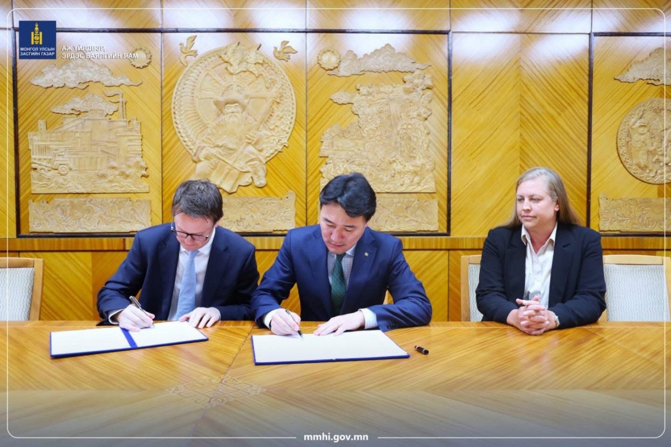 АҮЭБЯ: Рио Тинтотой менежментийн төлбөрийг эрс бууруулах, засаглалыг сайжруулах протоколд гарын үсэг зурлаа 