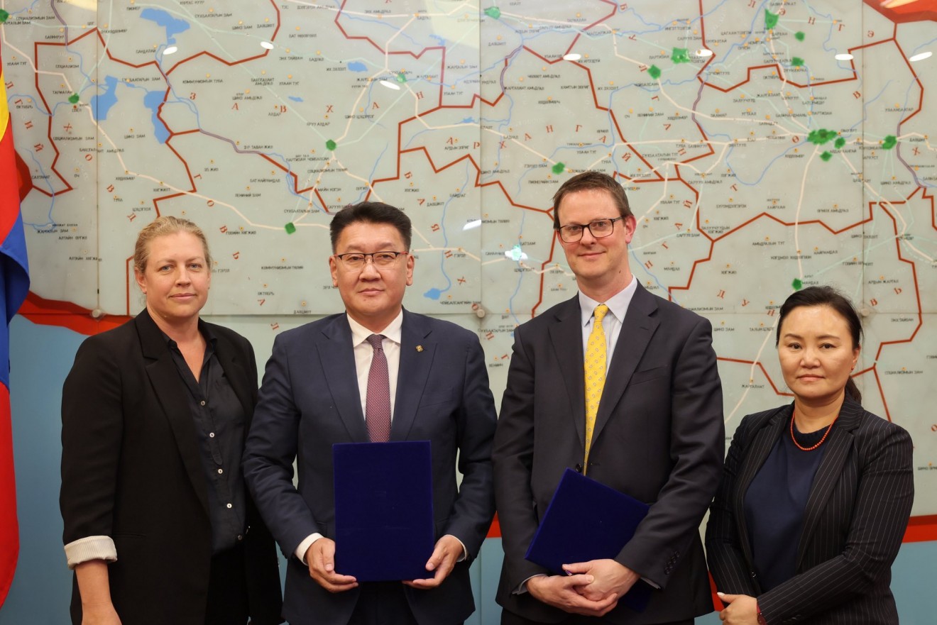 Б.Жавхлан: “Оюу толгой” төслийн зээлийн хүүг бууруулах тохиролцоонд талууд хүрлээ 