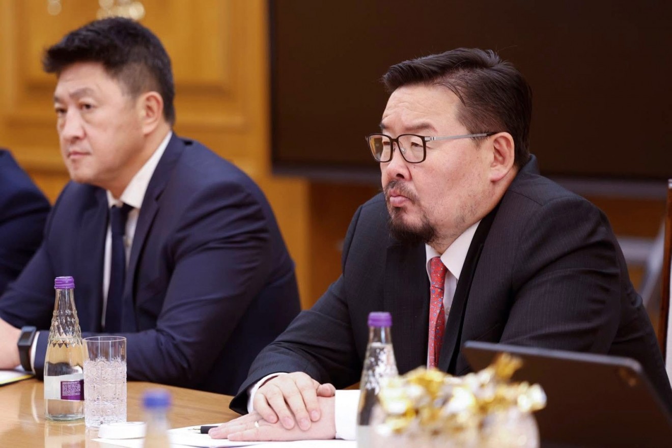 Оюу толгой төсөлтэй холбоотой асуудлуудыг бүтэн зургаар нь авч үзэх шаардлагатайг онцлов
