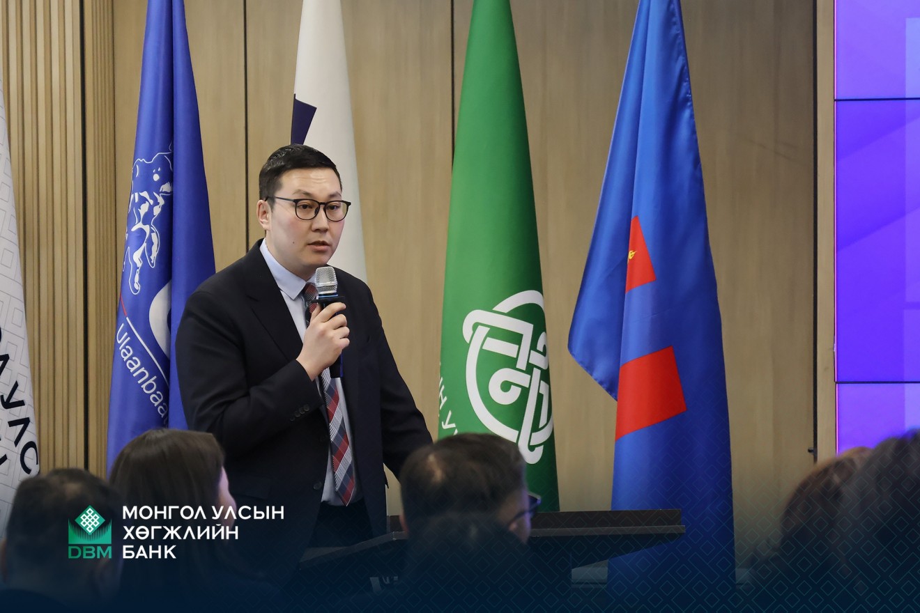 “Уул, уурхайн техник, тоног төхөөрөмжийн өнөөгийн байдал, цаашдын хэрэгцээ шаардлага” сэдвээр илтгэл хэлэлцүүллээ 