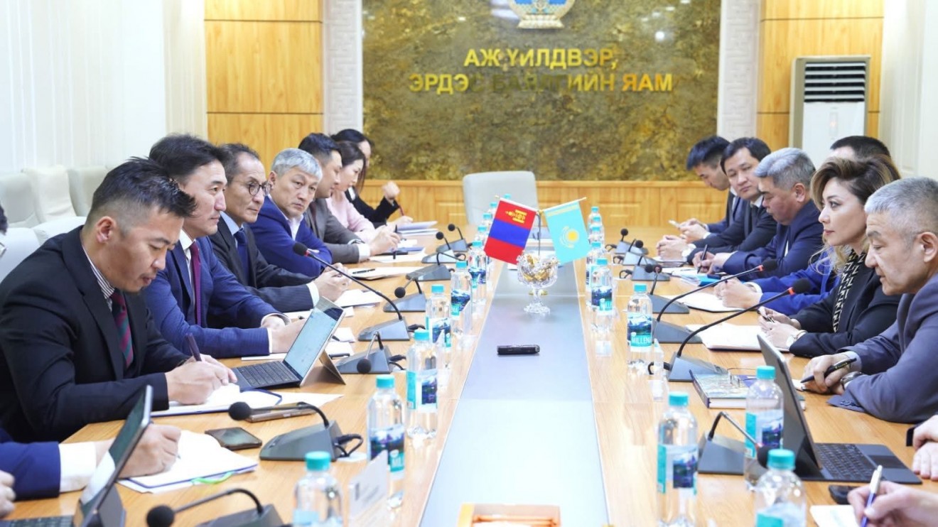 Казахстан улстай газрын тос, газрын тосны бүтээгдэхүүн импортлох, алт боловсруулах чиглэлд хамтарна