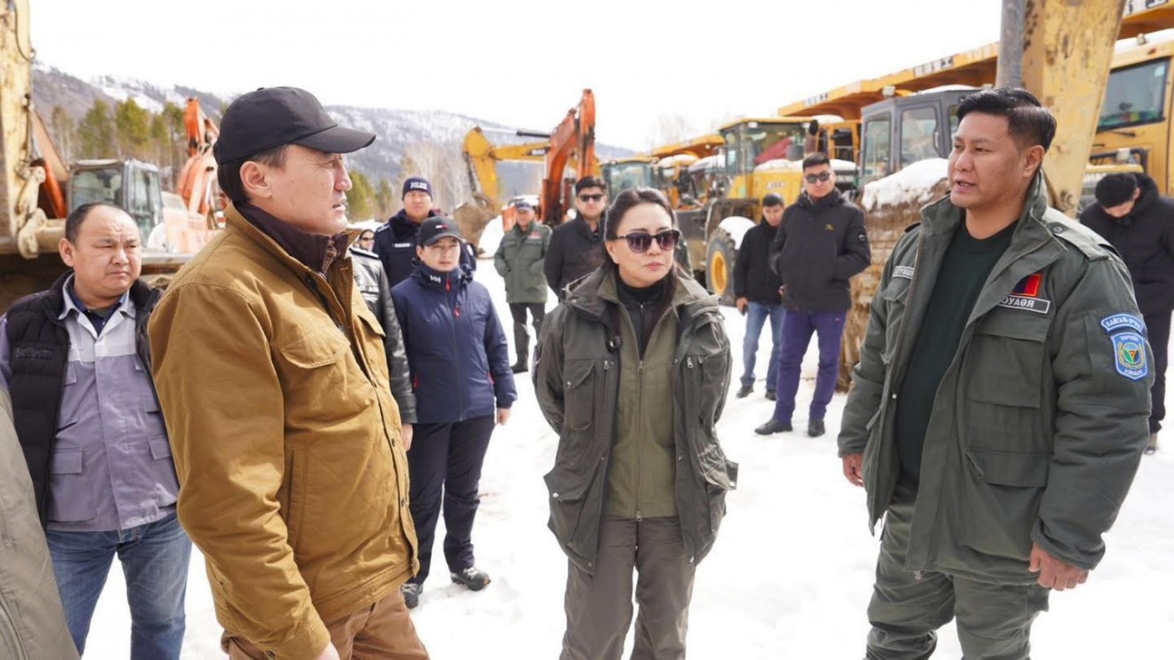  Хууль бусаар алт олборлож байгаа нэр бүхий ААН-үүдийн тусгай зөвшөөрлийг цуцална 