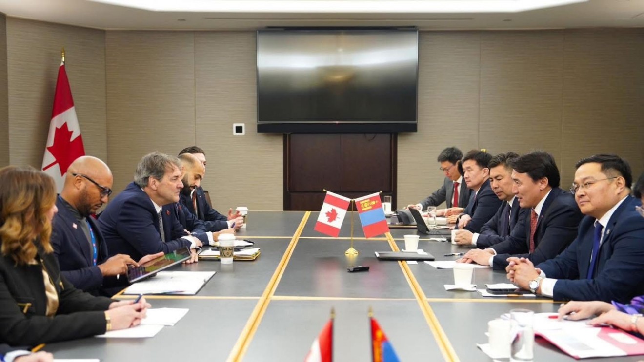 АҮЭБ-ийн сайд Г.Дамдинням Канадын Эрчим хүч Байгалийн нөөцийн яамны төлөөлөлтэй уулзаж, санал солилцжээ 