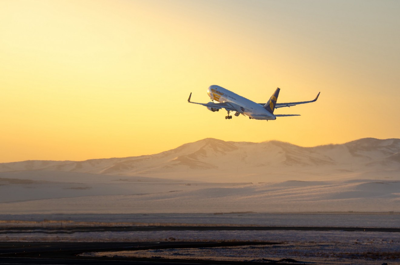 Дотоод нислэгт Улаанбаатар-Оюу толгой чиглэлийн зорчигчид хамгийн их буюу 84.2 хувийг эзэлж байна