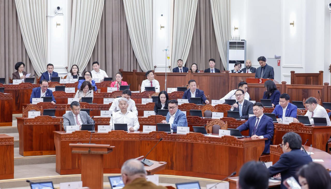 parlament_260703