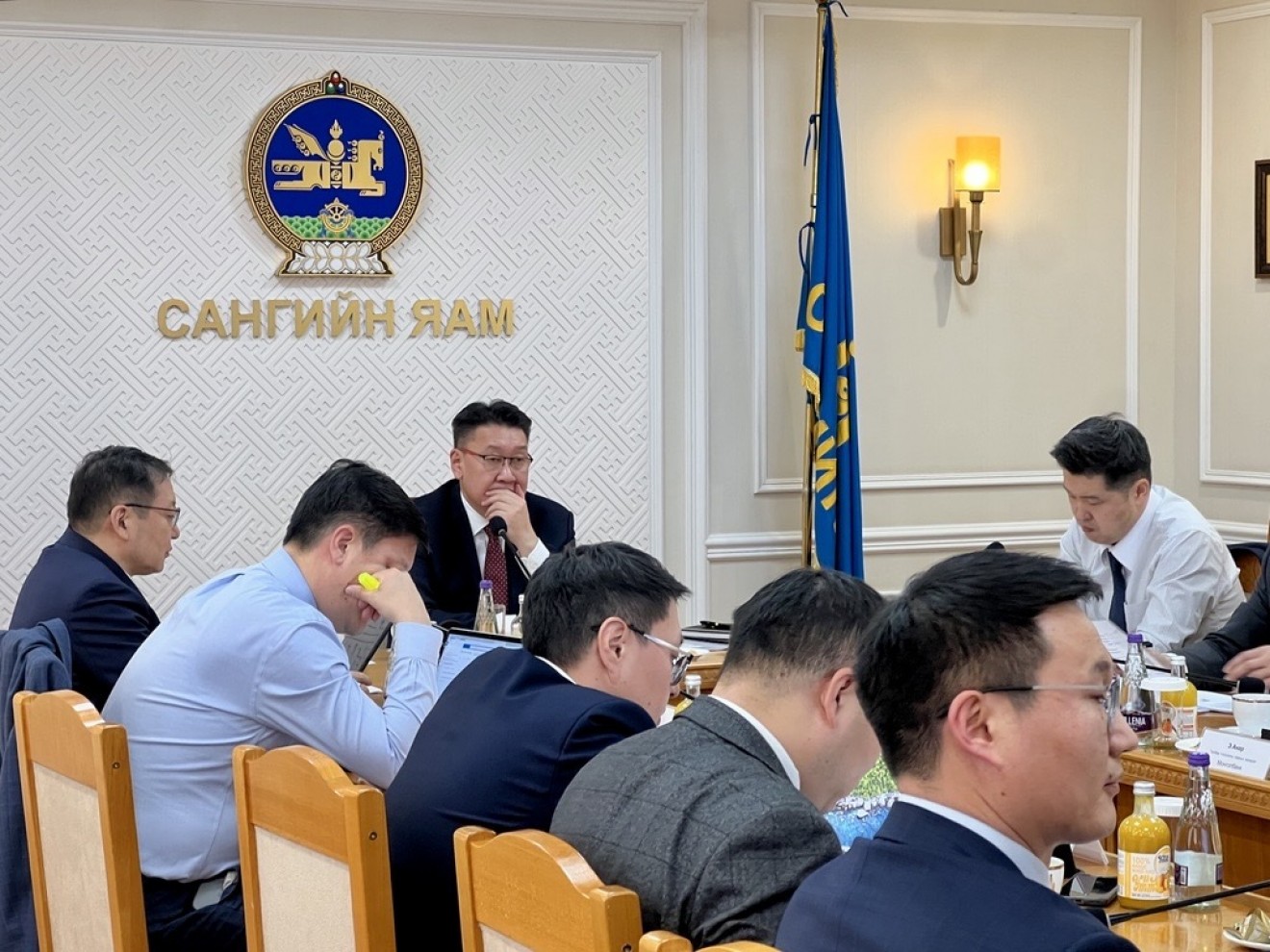 Санхүүгийн тогтвортой байдлын зөвлөл дараах асуудлаар хуралдлаа 