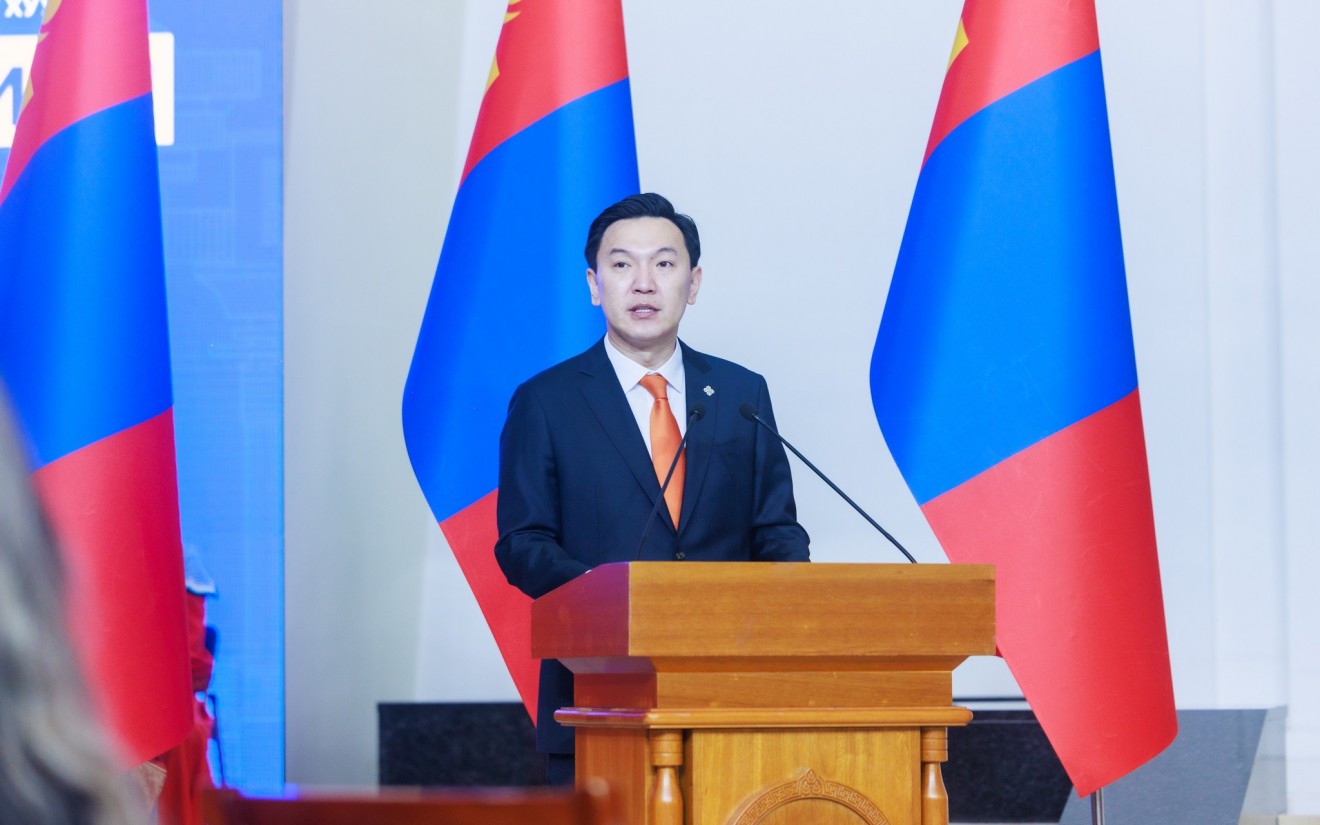 Иргэний эдийн засгийн эрх, эрх чөлөөг хүлж багласан чөдөр тушааг тайлах “Чөлөөлье” санаачилгыг онцолж байна