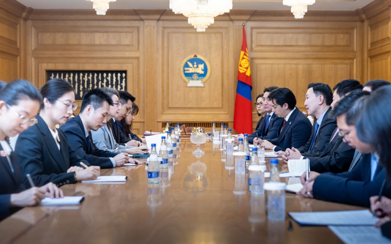 Өмнийн говийн шатахууны хэрэглээг БНХАУ-аас импортлох зэрэг хамтын ажиллагааны чиглэлээр санал солилцлоо